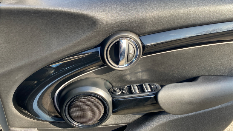 MINI Hatchback 1.5 Cooper Classic II 5dr Petrol Hatchback